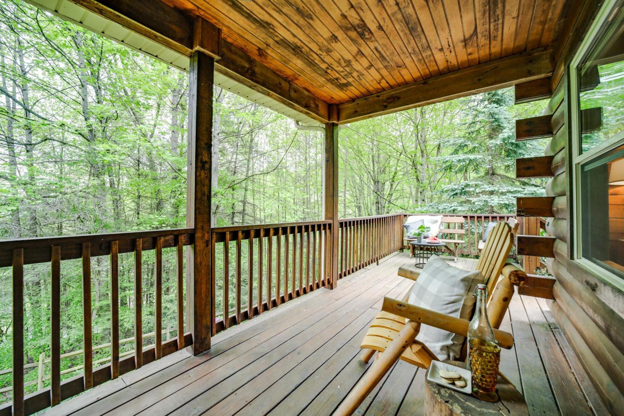 Peaceful Smoky Mountain Cabin With Deck And Fire Pit! Waynesville Kültér fotó